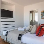 Design 3Bdr Duplex W/Balcony By Lovelystay
