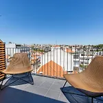 Design 3Bdr Duplex W/Balcony By Lovelystay