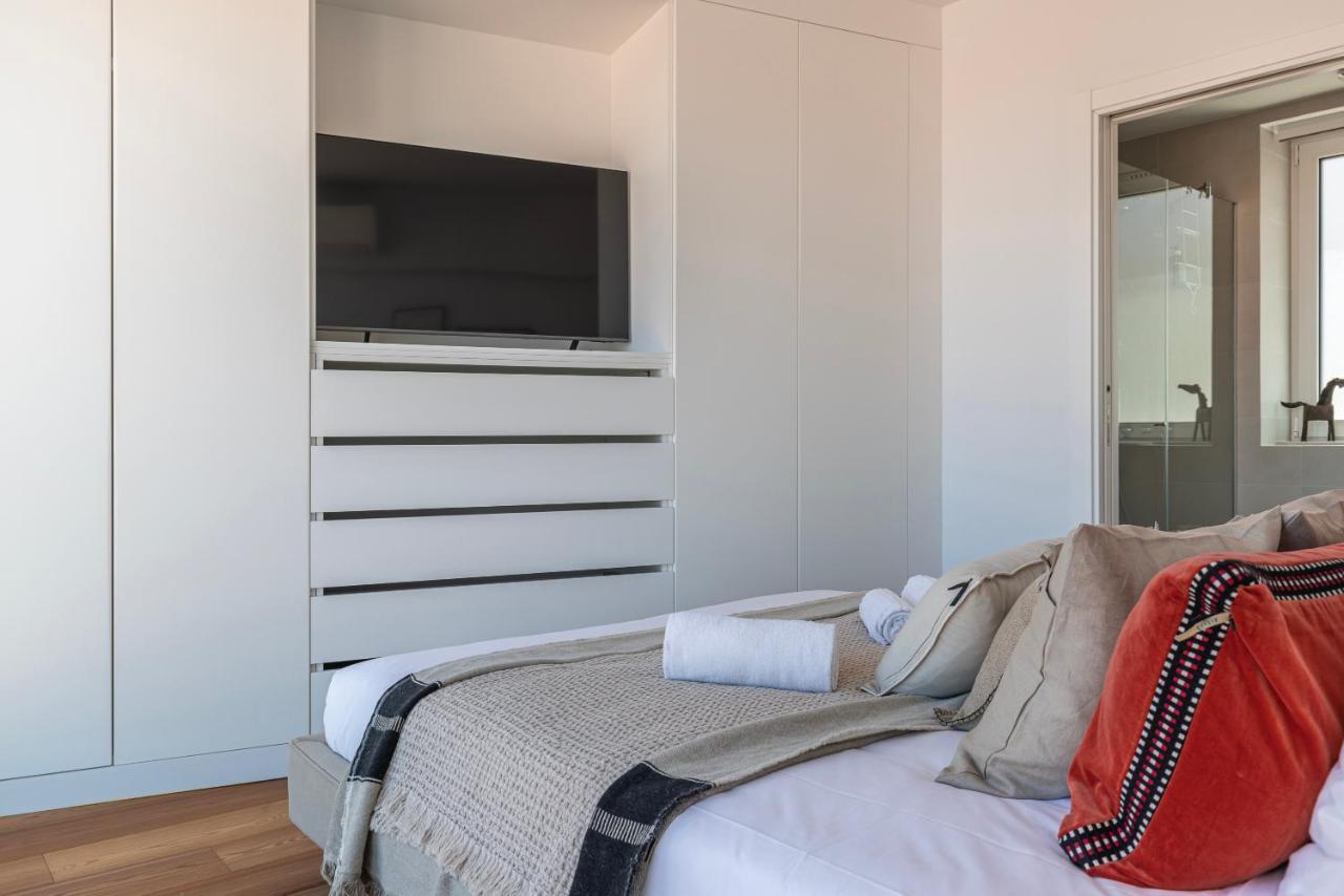 Design 3bdr Duplex W/balcony By Lovelystay Apartment