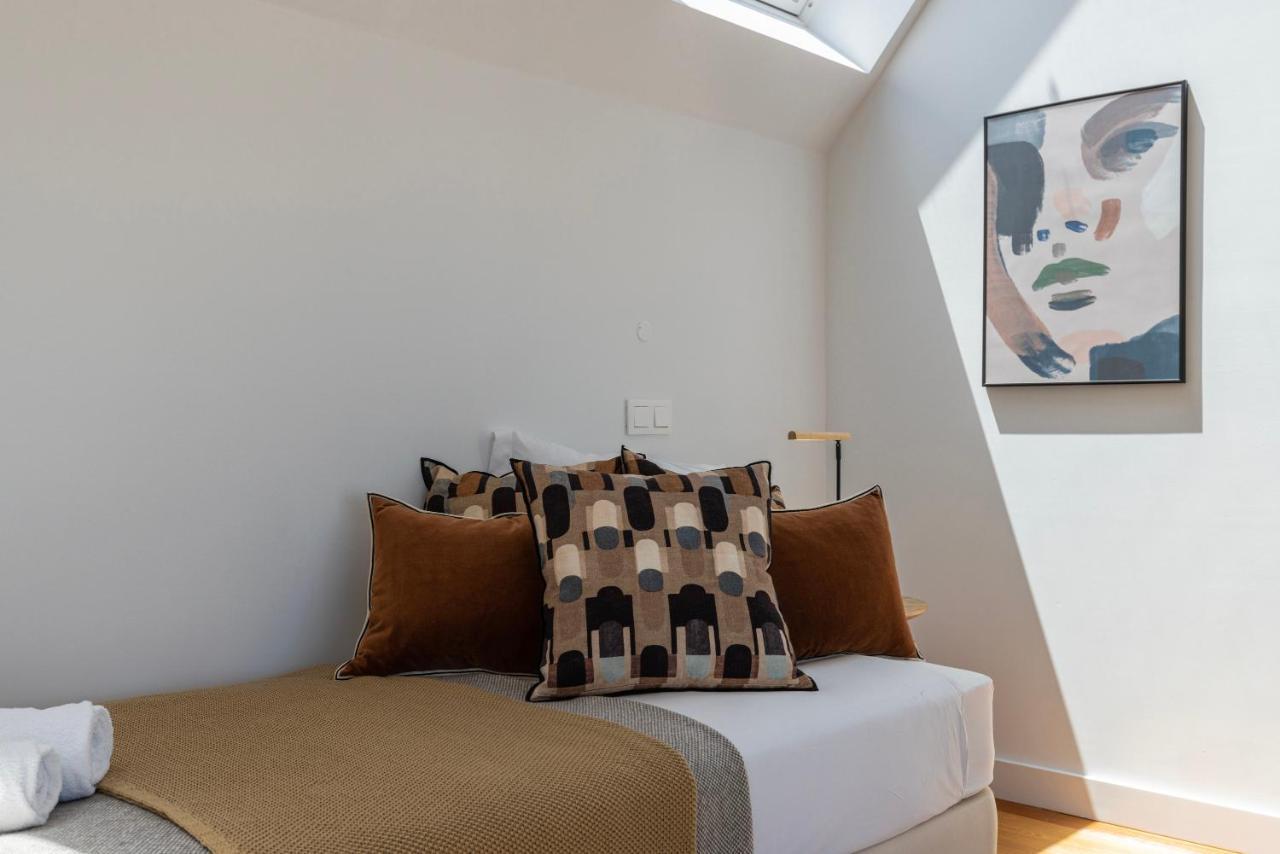 Design 3bdr Duplex W/balcony By Lovelystay Lisboa
