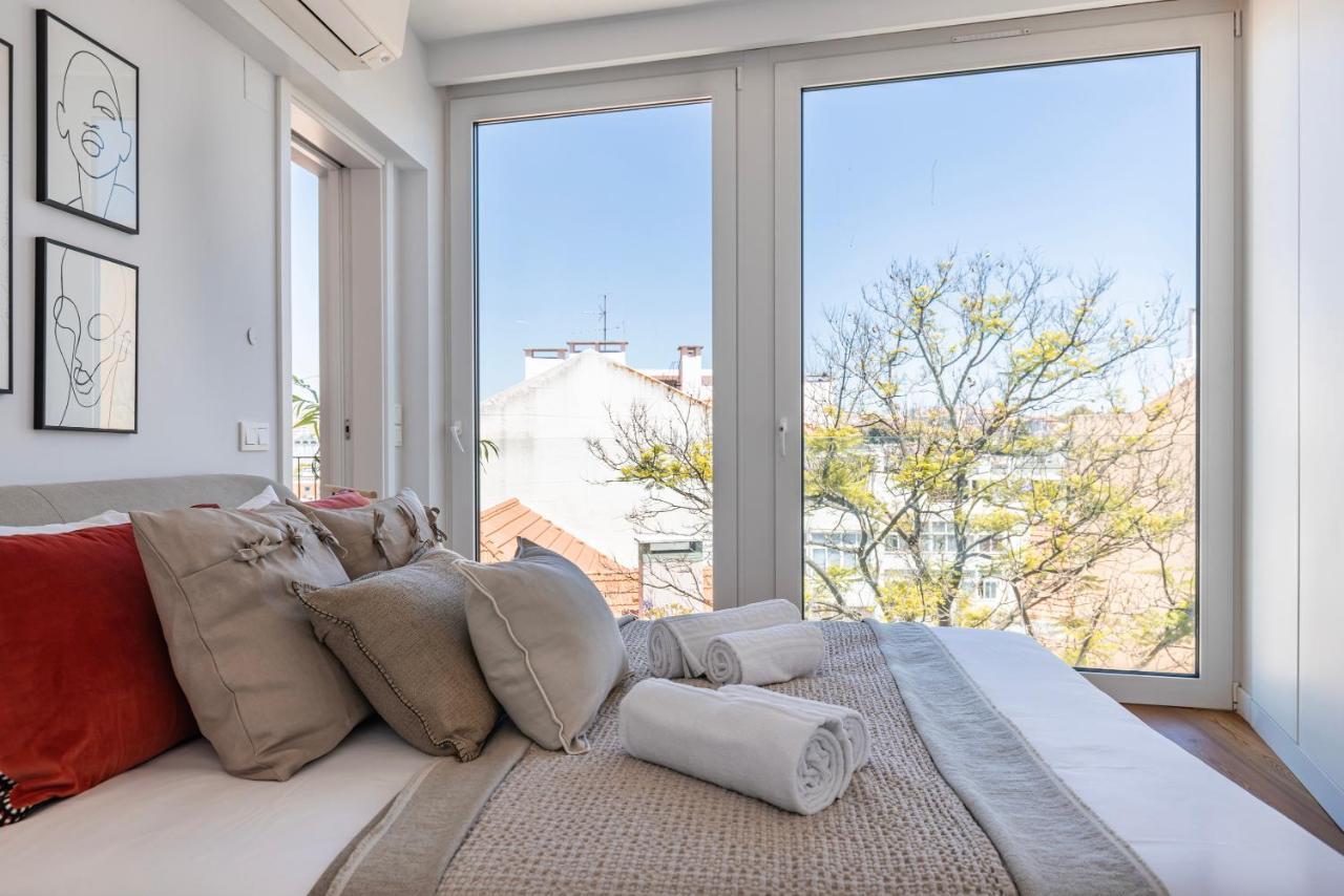 Design 3bdr Duplex W/balcony By Lovelystay Lisboa