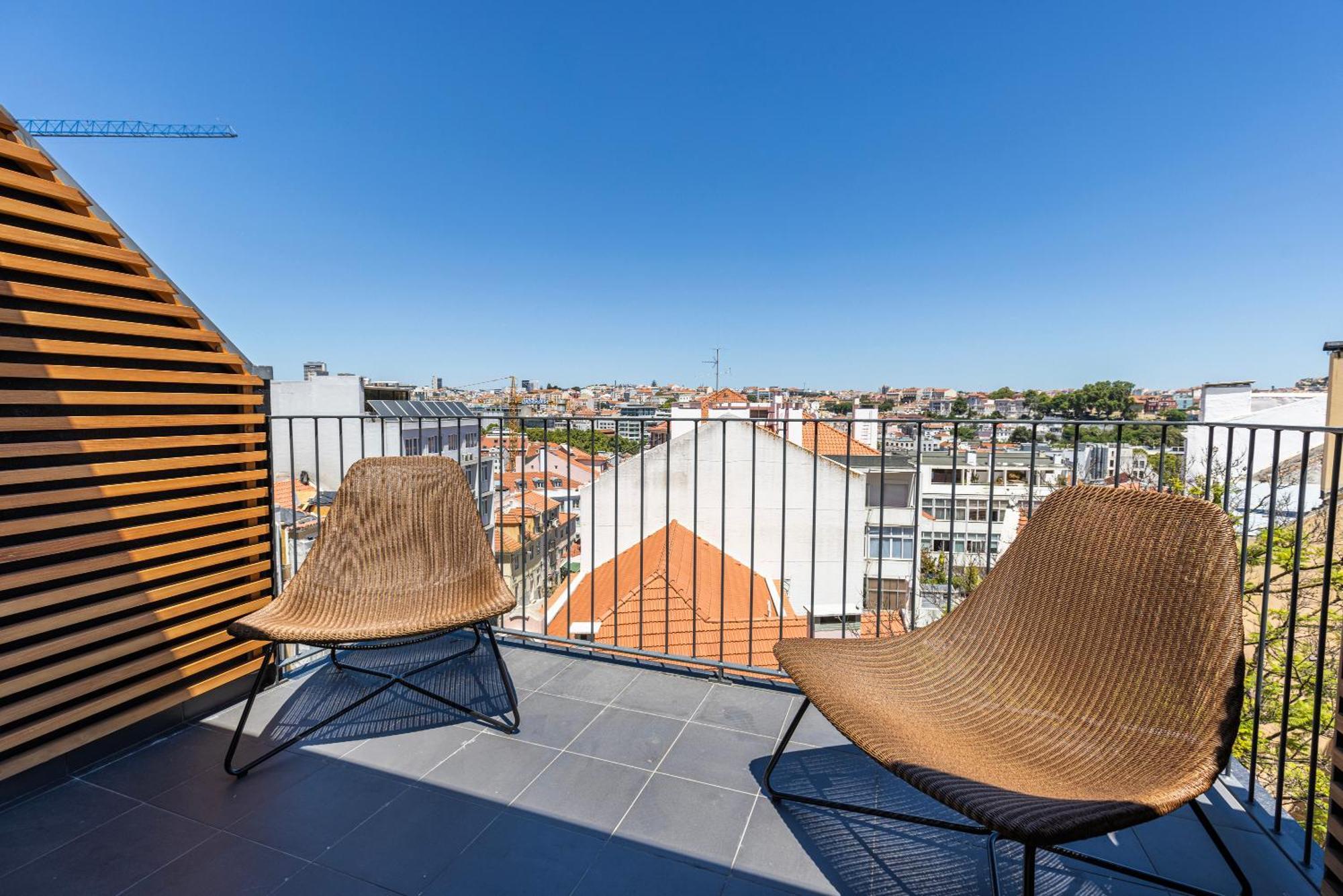 Design 3bdr Duplex W/balcony By Lovelystay Lisboa